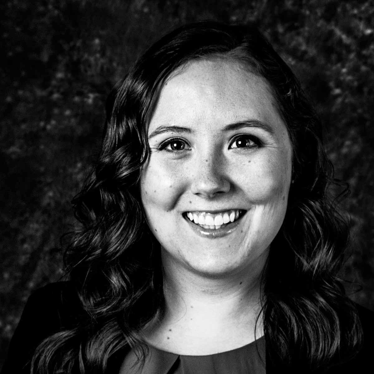 Laura Duensing Headshot