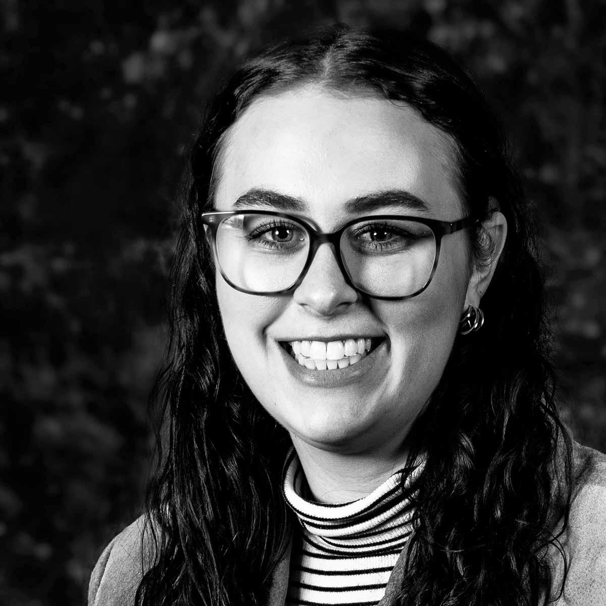 Leah Giess Headshot